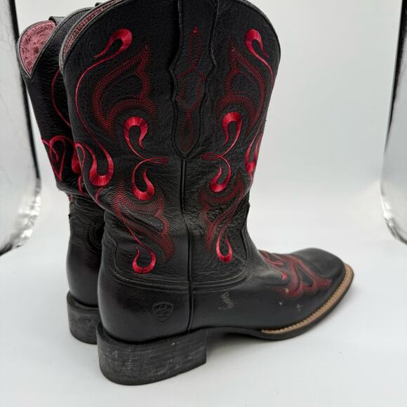 Ariat Whimsy Pink Accent Black Cowgirl Boots. Size 8.5B. Excellent condition! - Picture 4 of 6